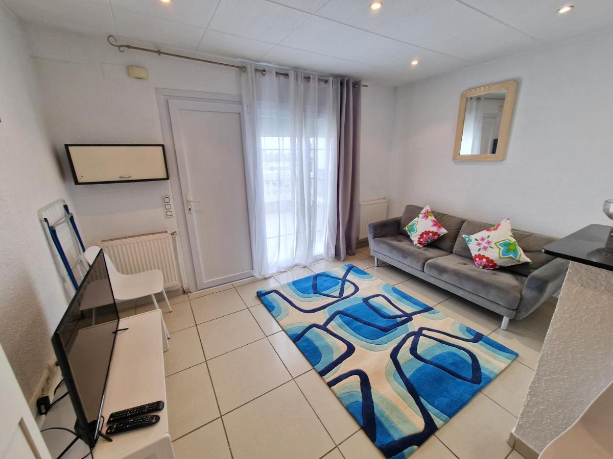 אמפוריבראבה Villa Promenade Terrace מראה חיצוני תמונה